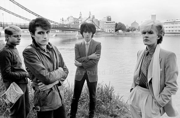 HERE COMES THE QUIET LIFE : JAPAN 1981/82